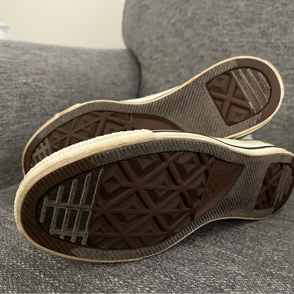 Converse Embroidered High-Tops - Picture 3 of 4